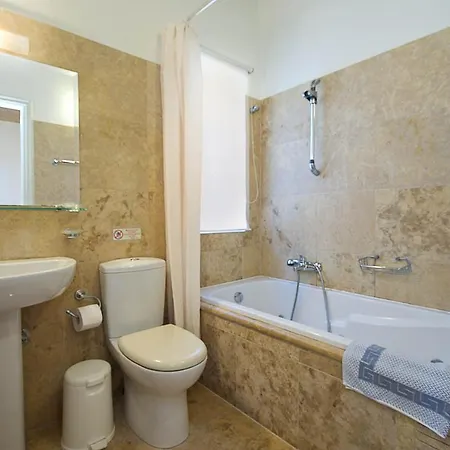 Вилла Astra, 2 Pools Evreti